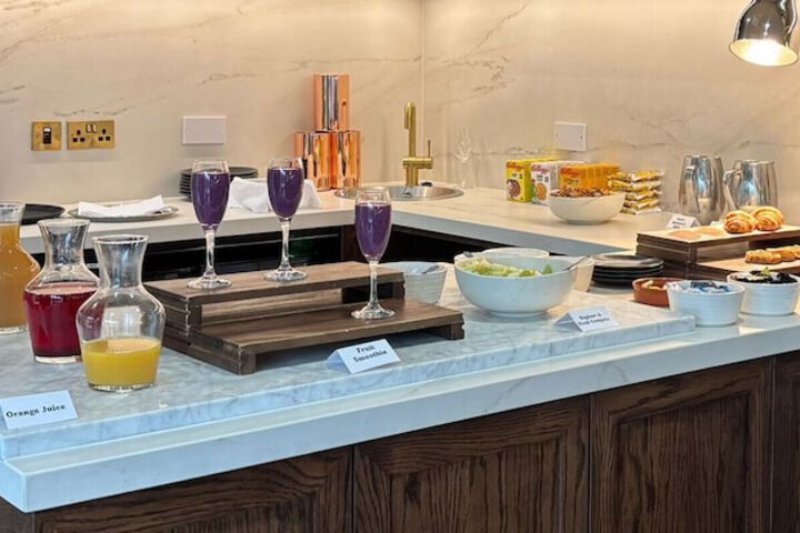 Breakfast/Coffee Service 26 of 29