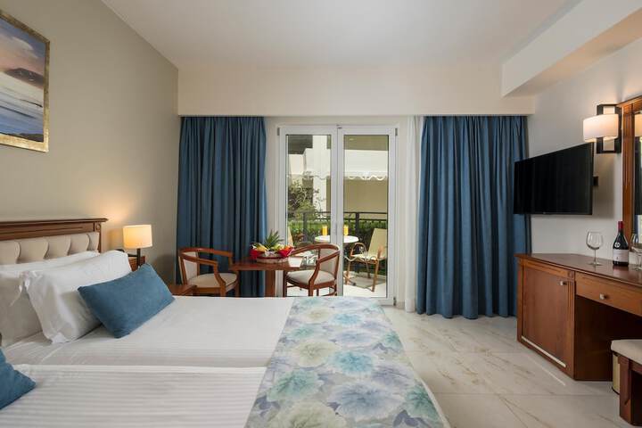 Room 48 of 340