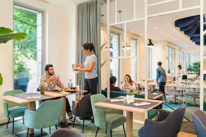 Dining 67 of 101