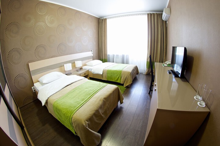 Room 8 of 50