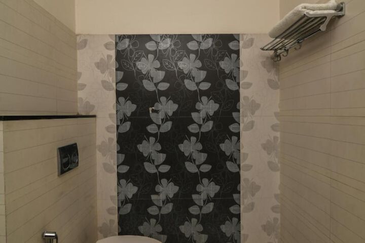 Room 42 of 57
