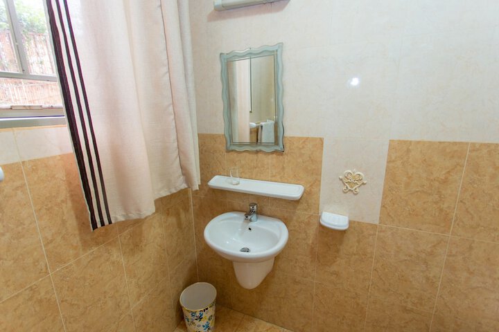 Room 40 of 60