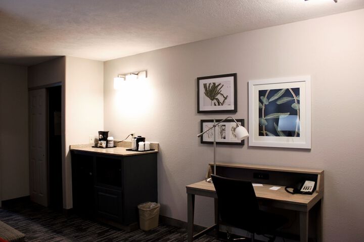 Room 41 of 72