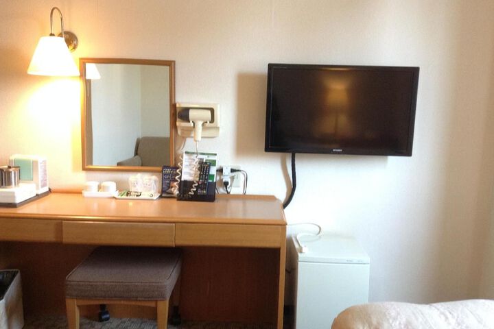 Room 16 of 58