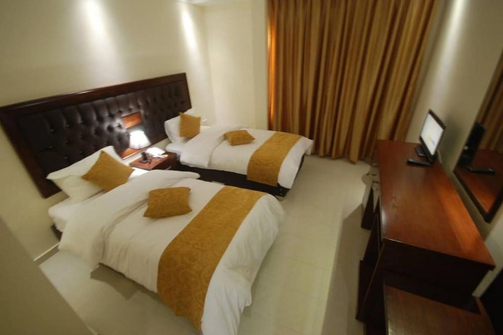 Room 30 of 78