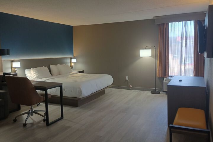 Room 7 of 25