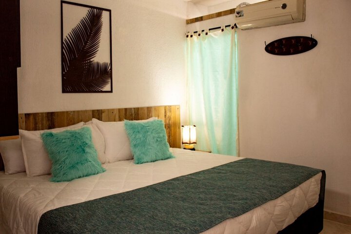 Room 4 of 30