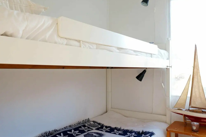 4 Person Holiday Home in Hamburgsund