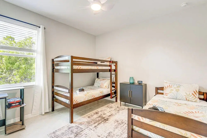 Room 5 of 21