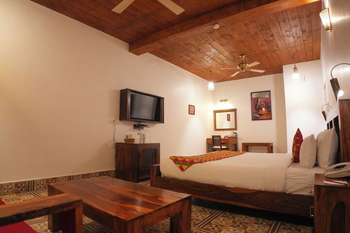 Room 27 of 50