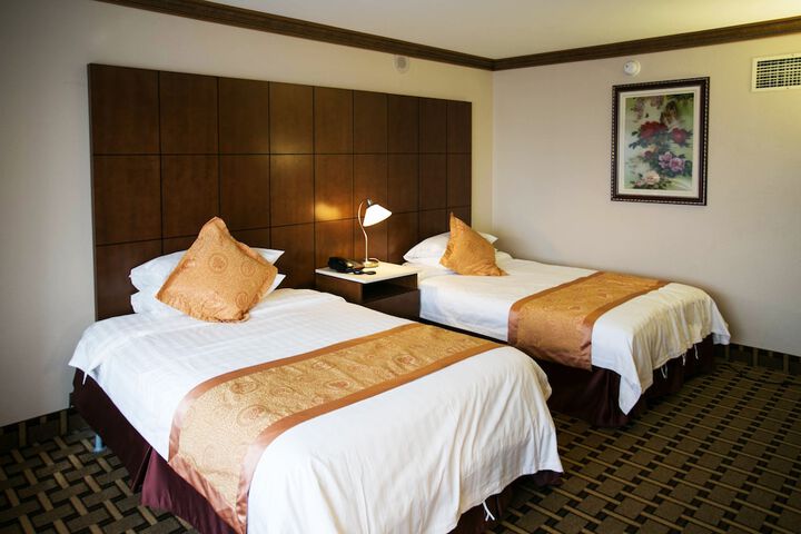 Luxury 2 Double Beds (6 of 6)