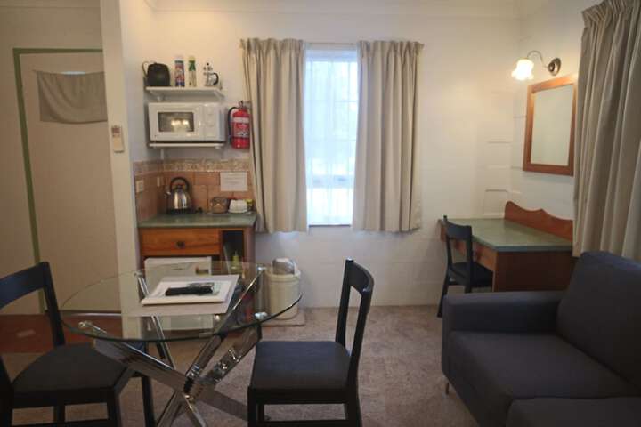 Room 143 of 244