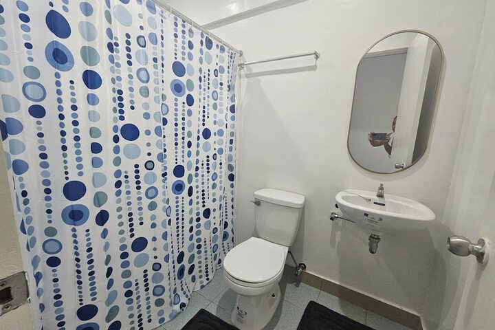 Room 42 of 61