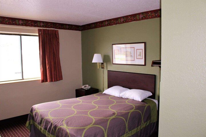 2 Double Beds (7 of 7)