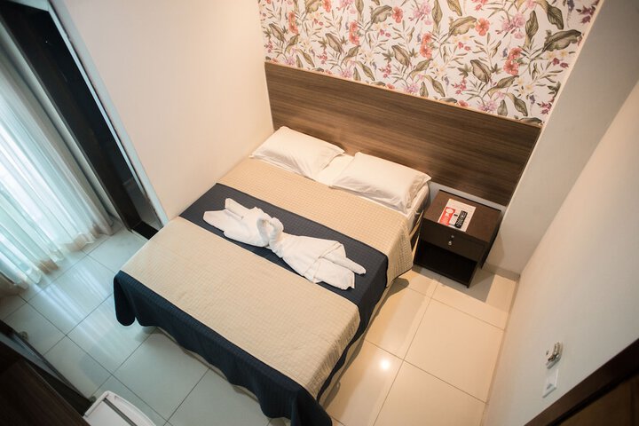 Room 7 of 38