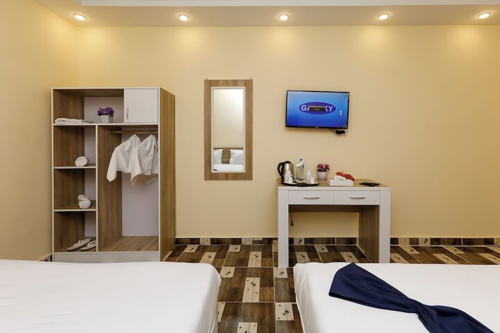 Room 11 of 51