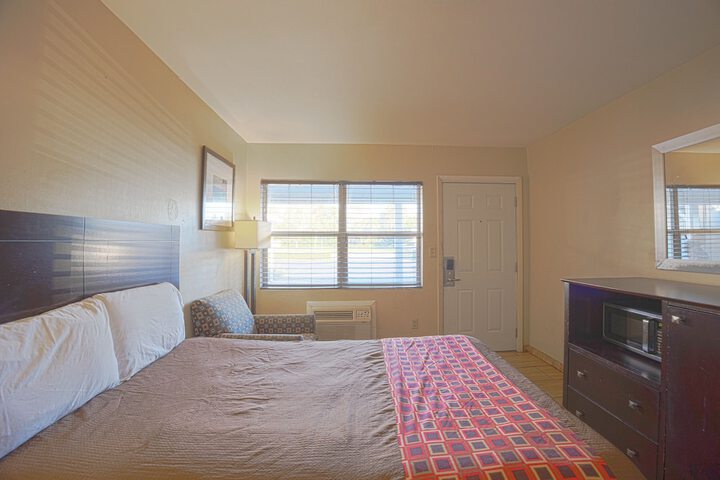 1 King Bed with Kitchenette (35 of 68)