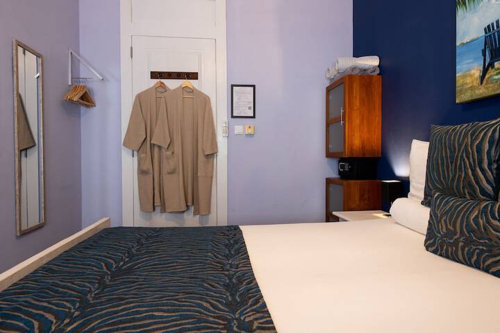 Room 18 of 116