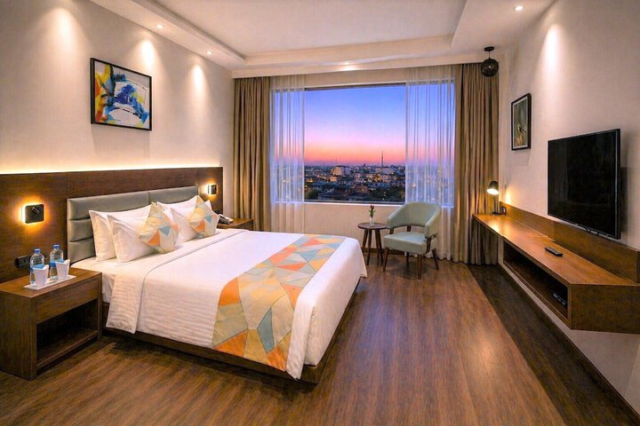 Room 18 of 53