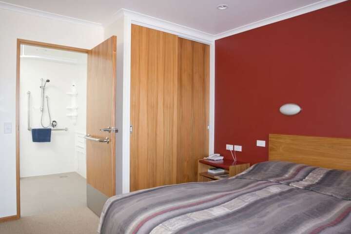 Room 2 of 64