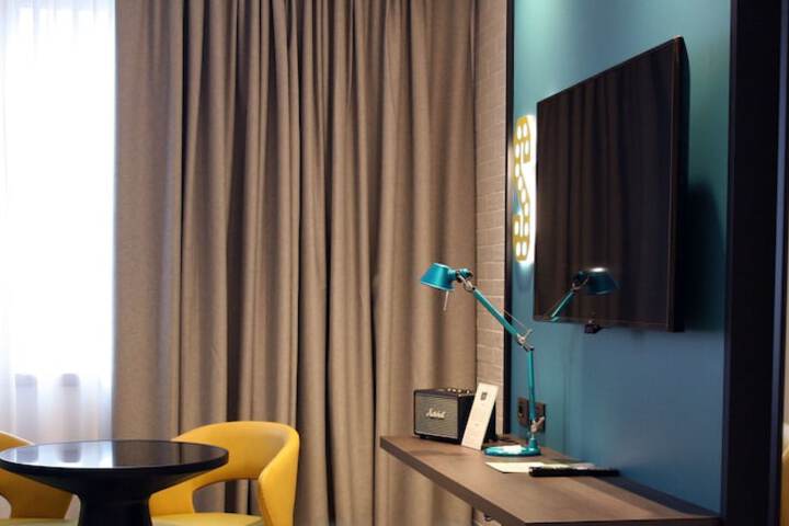 Room 31 of 65