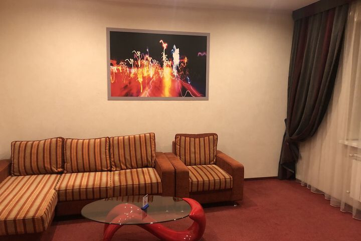 Room 32 of 78