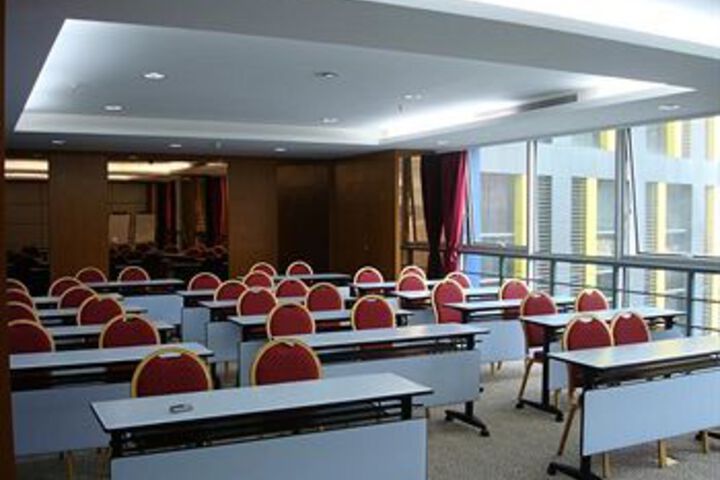 General 11 of 16