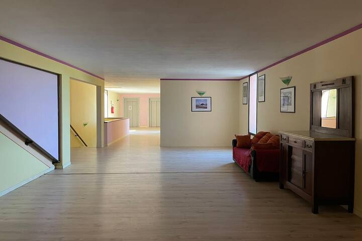 Business Center 12 of 14