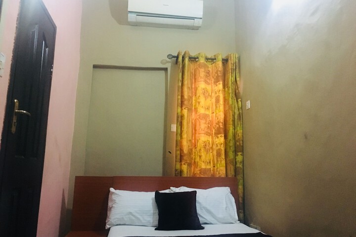 Room 30 of 30