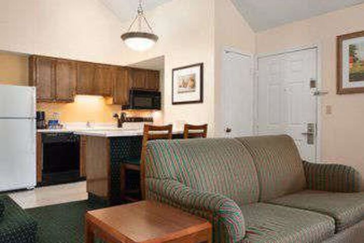 Room 48 of 107