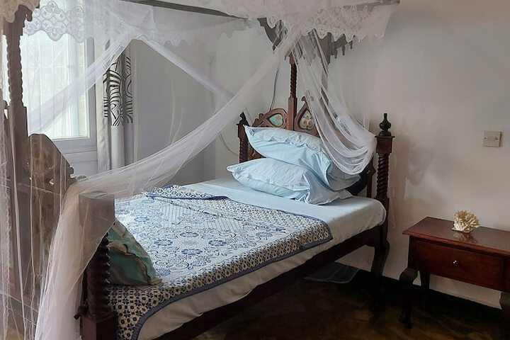 Room 8 of 52
