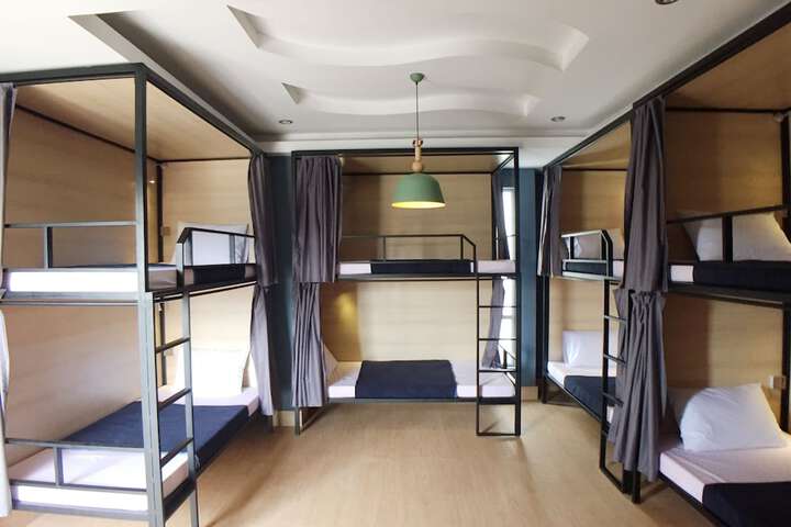 Room 36 of 180
