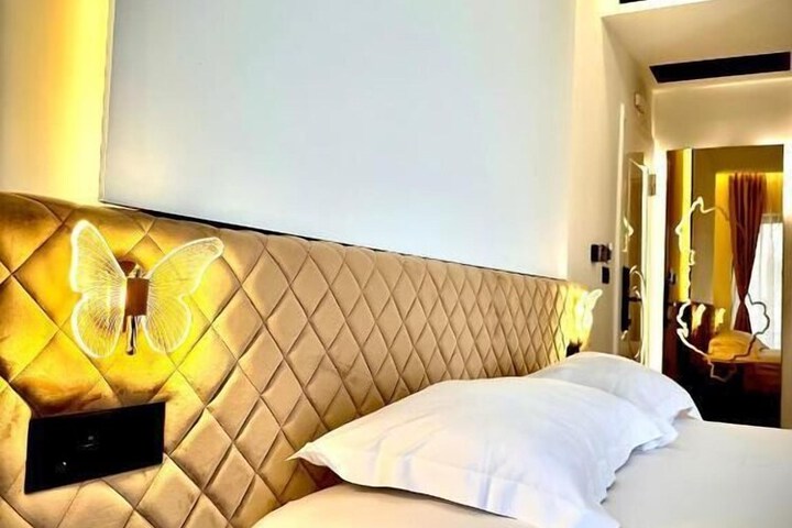 Room 20 of 37