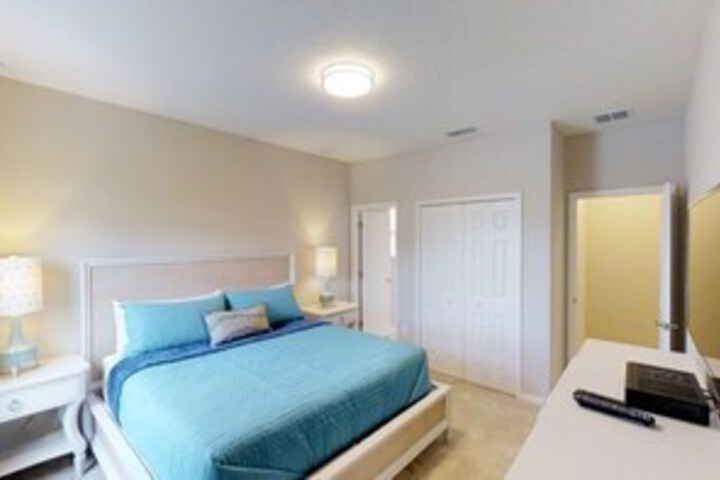 Room 42 of 51