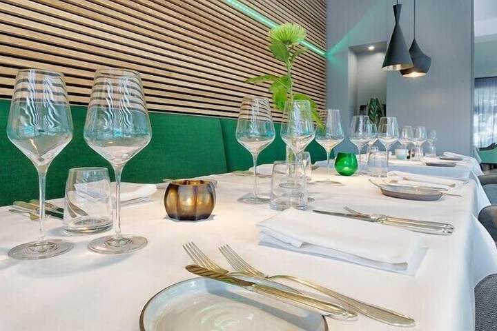 Dining 57 of 76