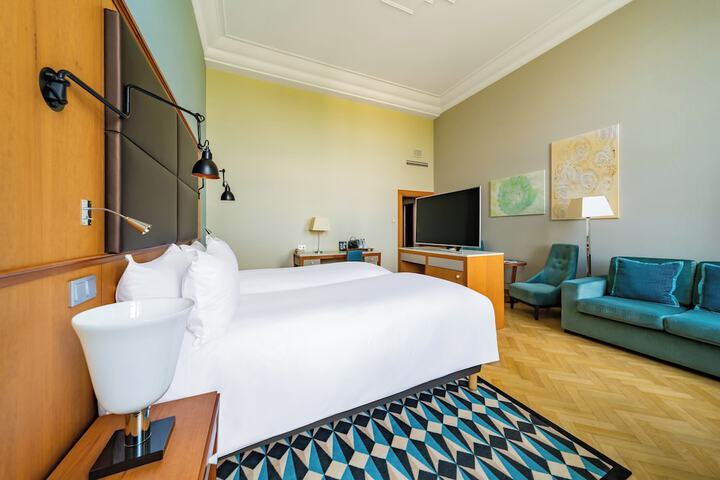 Room 28 of 139