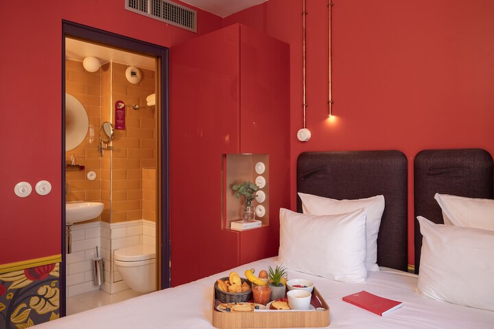 Room 15 of 36