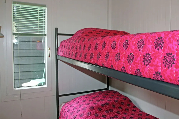 Room 4 of 19
