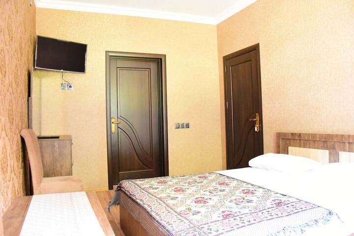 Room 7 of 15