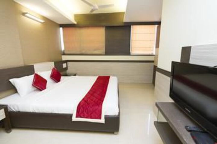 Room 10 of 19