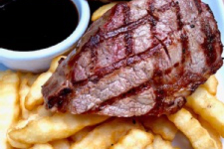 Dining 92 of 192