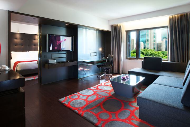 Room 21 of 69