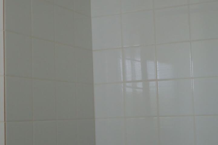 Room 13 of 34