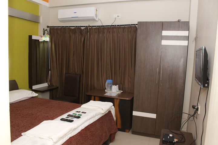 Room 50 of 169