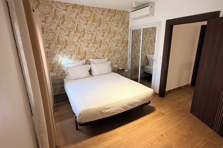 Room 22 of 51