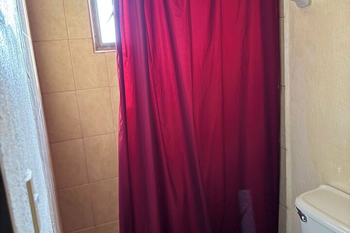 Room 60 of 82