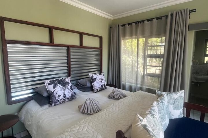 Room 10 of 44