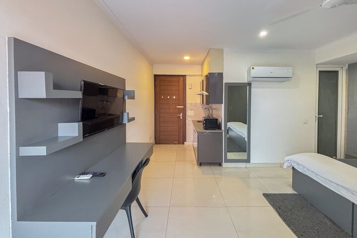 Room 7 of 32