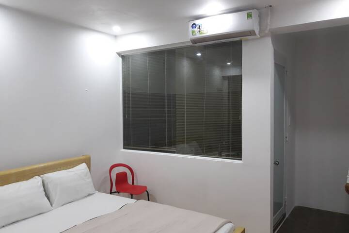 Room 7 of 65