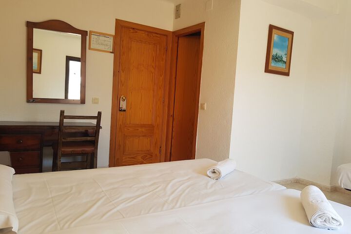 Room 9 of 49